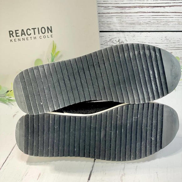 NWOT Kenneth Cole Cameron Chelsea Jogger Sneaker (Size 9.5) - Picture 8 of 9